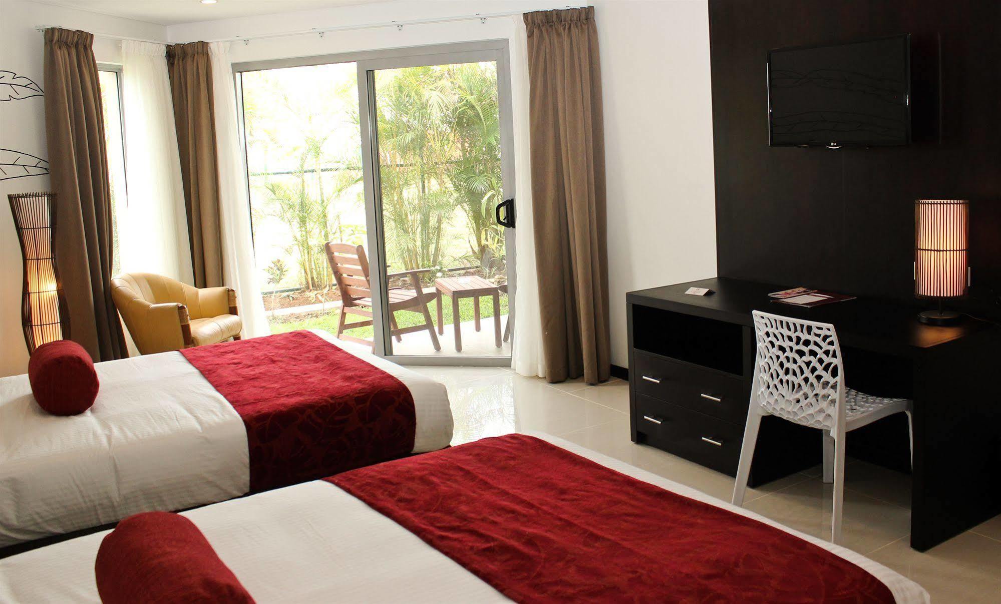 Tanoa Waterfront Hotel Lautoka Exterior foto